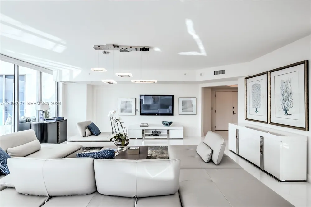 3535 S OCEAN DR #705 Hollywood, FL 33019