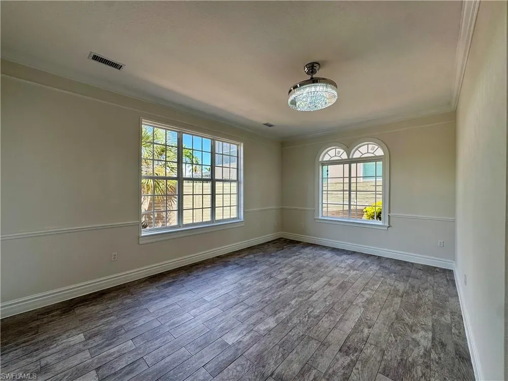 14370 McGregor Boulevard Fort Myers, FL 33919