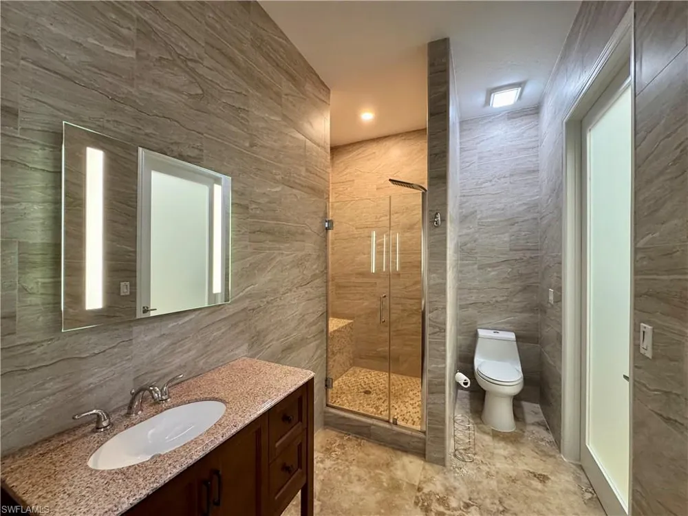 14370 McGregor Boulevard Fort Myers, FL 33919