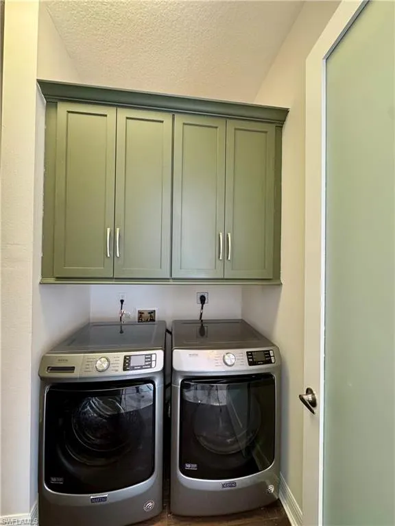 14370 McGregor Boulevard Fort Myers, FL 33919