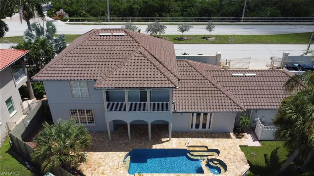 14370 McGregor Boulevard Fort Myers, FL 33919