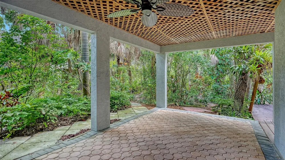 2046 CORDES STREET Osprey, FL 34229