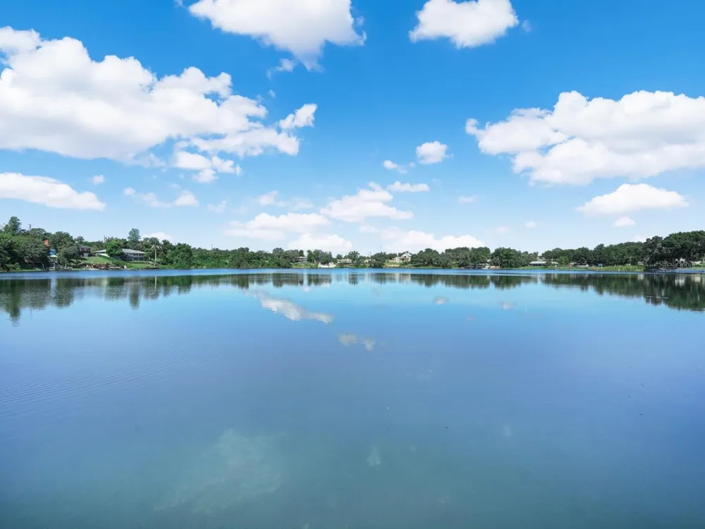 619 LAKE BLUE DRIVE Lake Placid, FL 33852