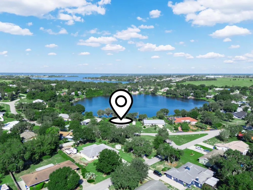619 LAKE BLUE DRIVE Lake Placid, FL 33852