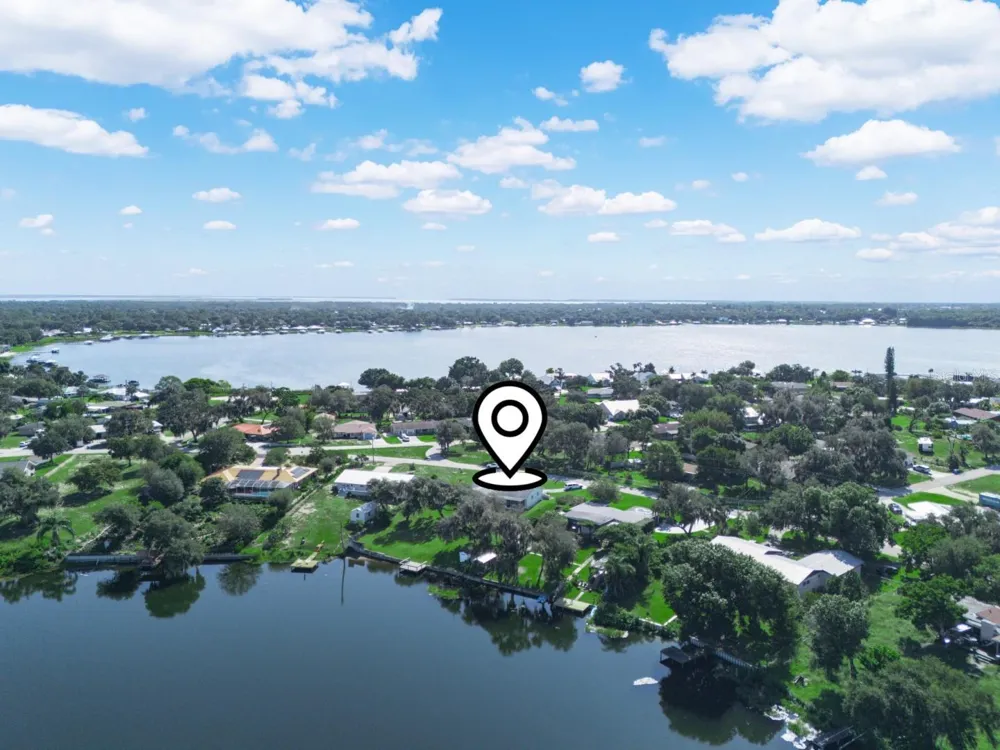 619 LAKE BLUE DRIVE Lake Placid, FL 33852