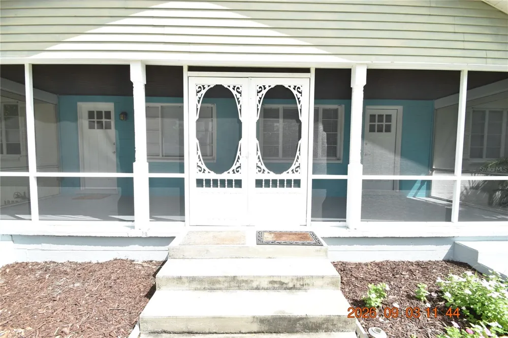 906 7TH AVENUE SW #Right Largo, FL 33770