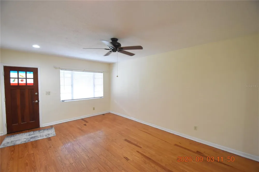 906 7TH AVENUE SW #Right Largo, FL 33770
