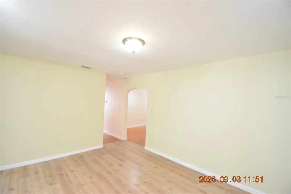 906 7TH AVENUE SW #Right Largo, FL 33770
