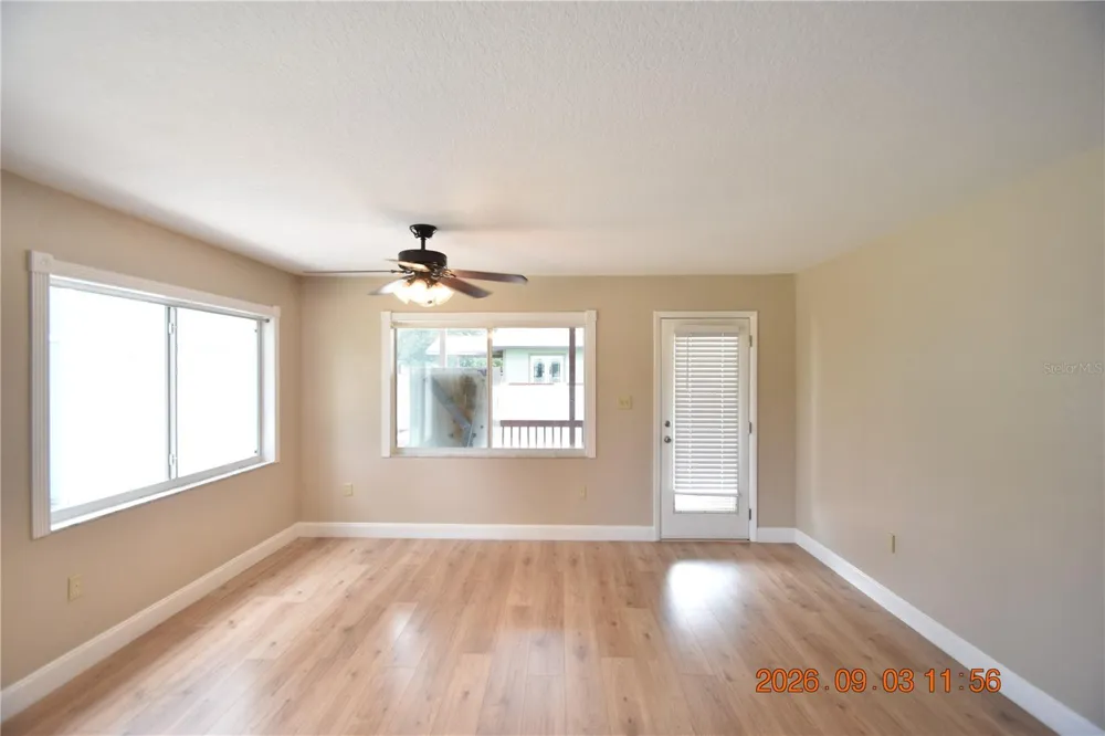 906 7TH AVENUE SW #Right Largo, FL 33770