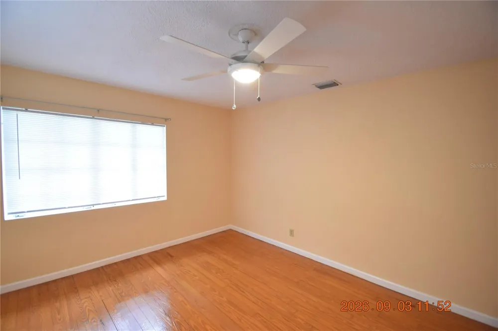 906 7TH AVENUE SW #Right Largo, FL 33770