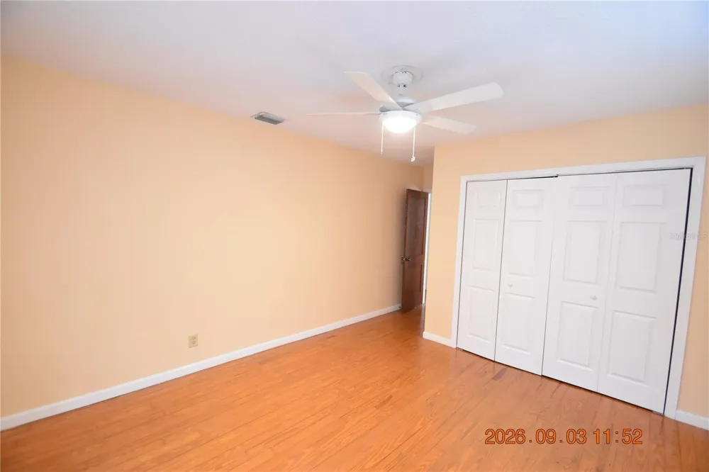 906 7TH AVENUE SW #Right Largo, FL 33770