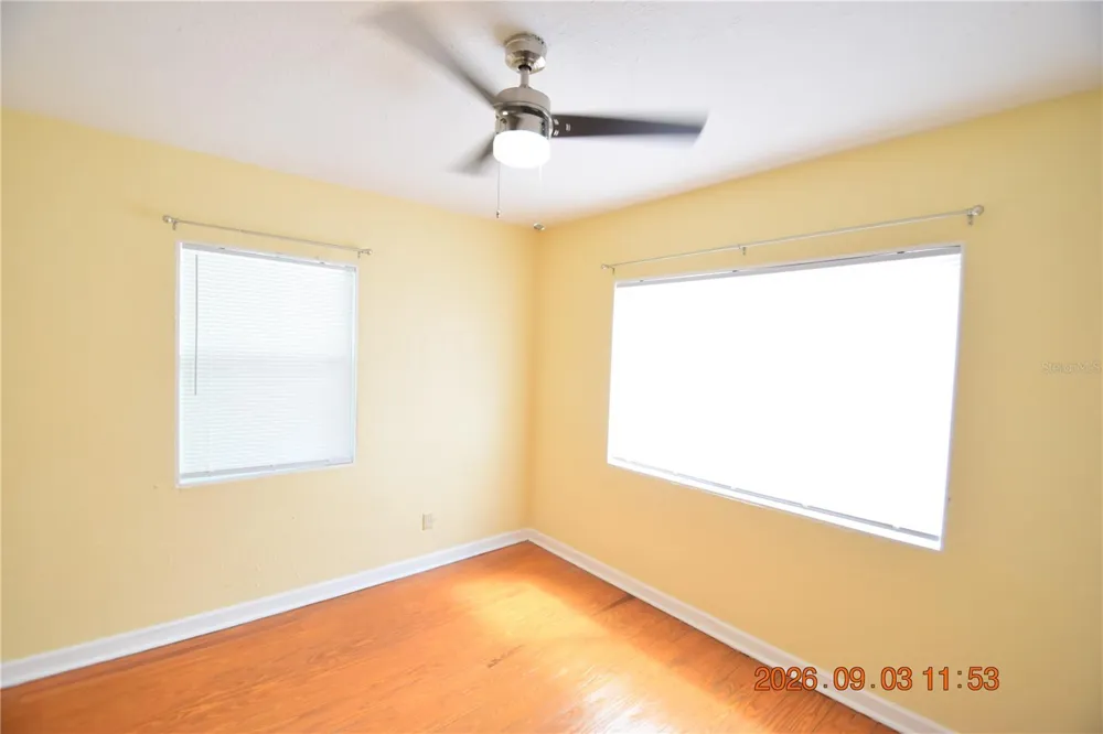 906 7TH AVENUE SW #Right Largo, FL 33770