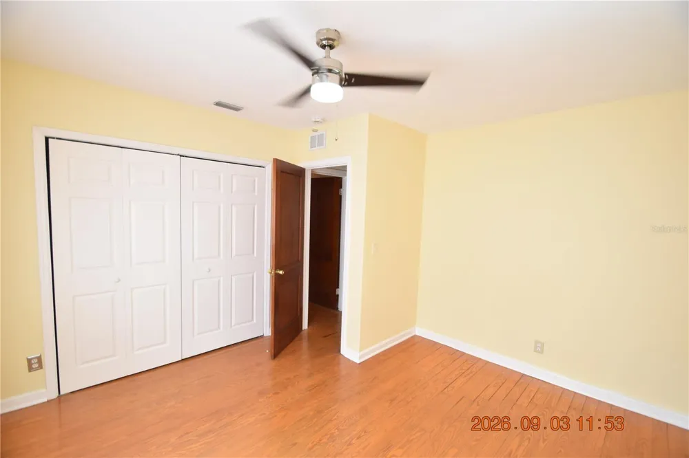 906 7TH AVENUE SW #Right Largo, FL 33770