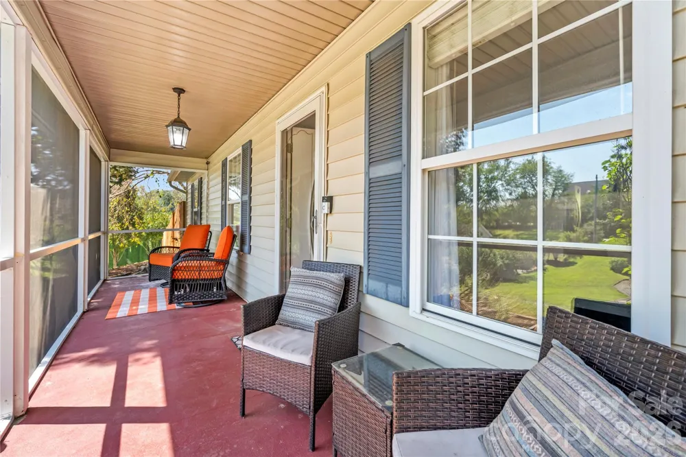 12 Sydney Lane Asheville, NC 28806