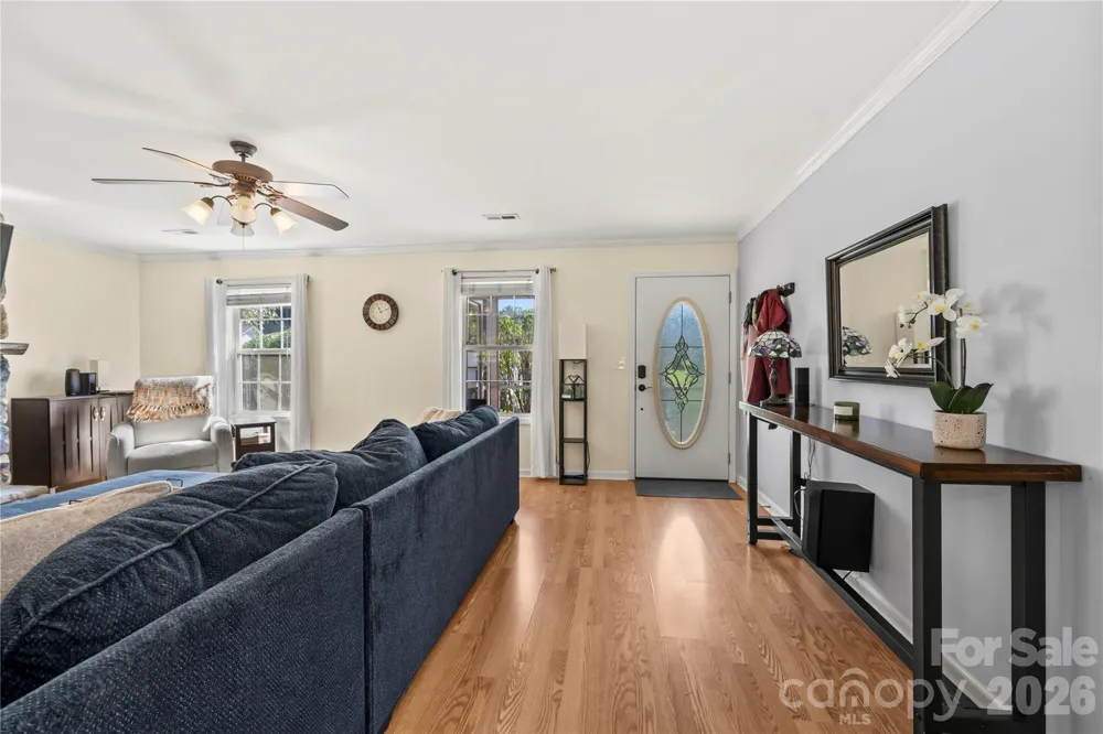 12 Sydney Lane Asheville, NC 28806