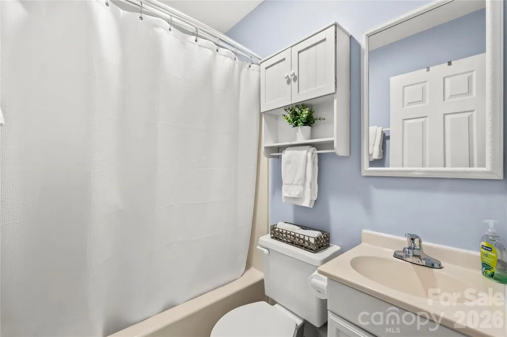 12 Sydney Lane Asheville, NC 28806