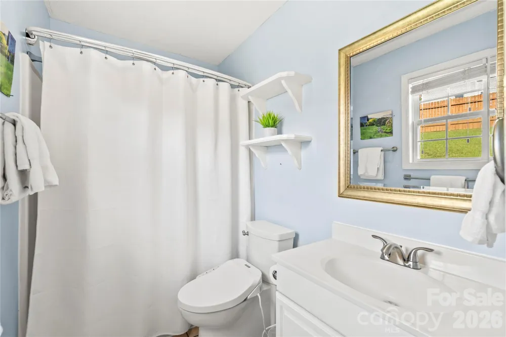 12 Sydney Lane Asheville, NC 28806