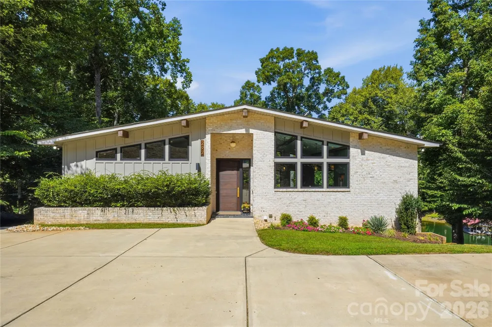 292 Clark Cove Road Statesville, NC 28677