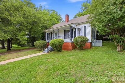 8512 Colgate Circle