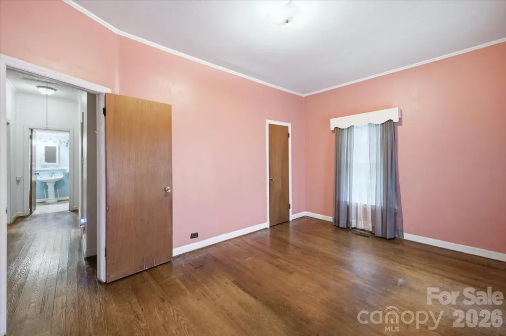 8512 Colgate Circle Charlotte, NC 28214