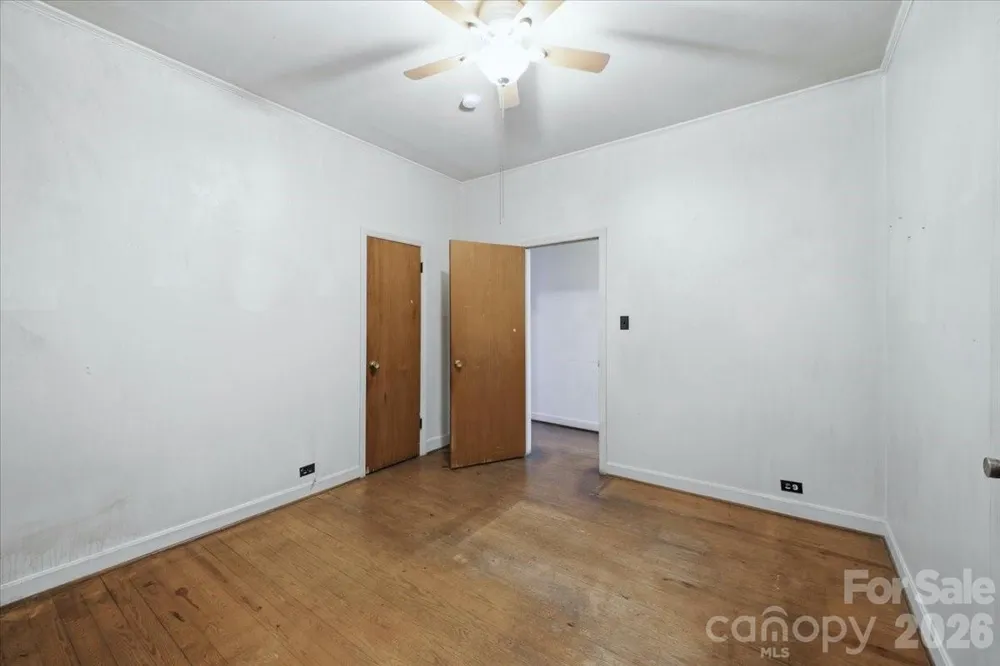 8512 Colgate Circle Charlotte, NC 28214