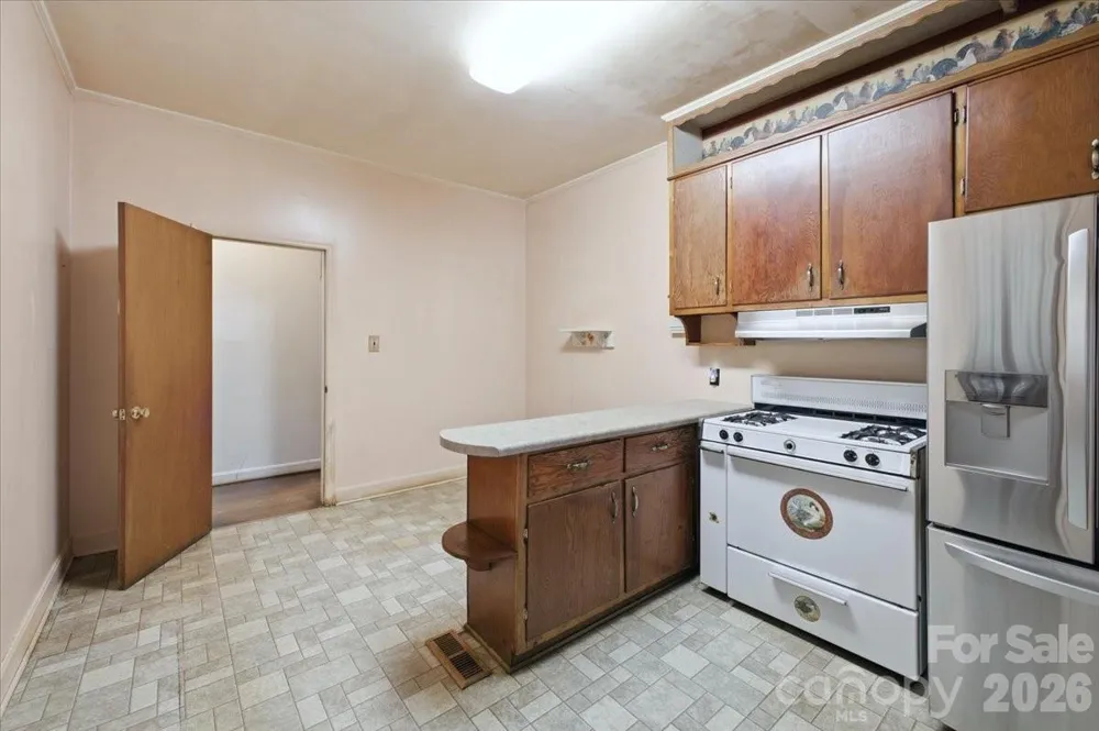 8512 Colgate Circle Charlotte, NC 28214
