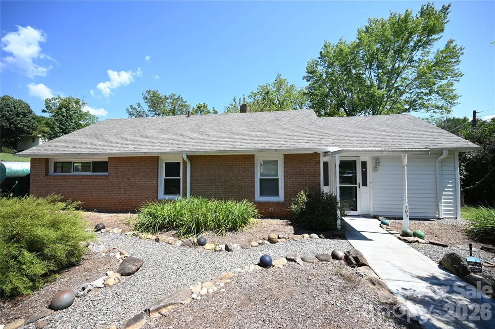 105 Owens Avenue NE Drexel, NC 28690