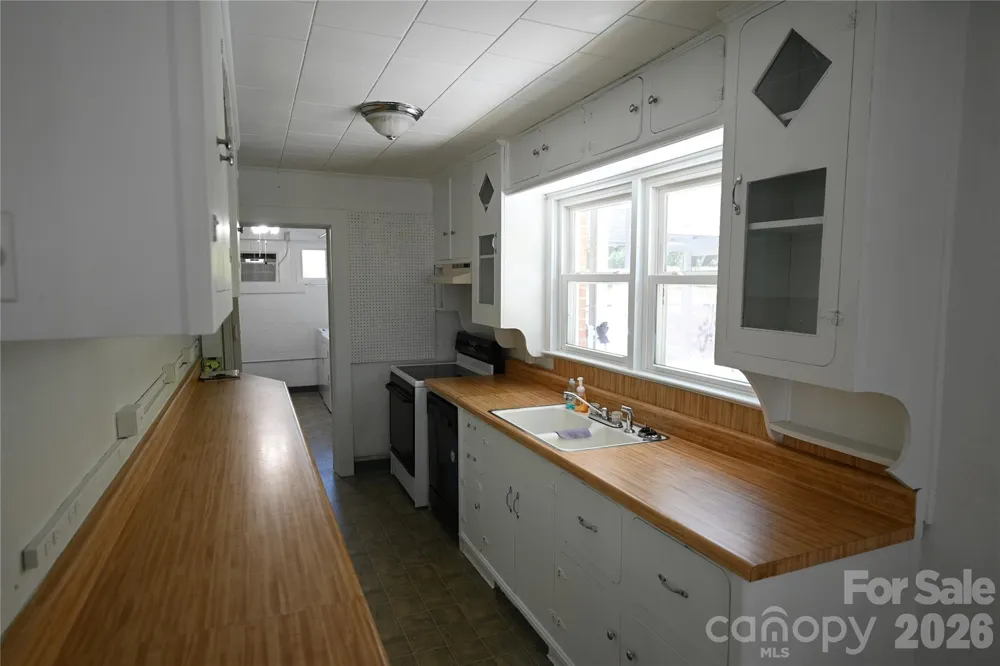 105 Owens Avenue NE Drexel, NC 28690