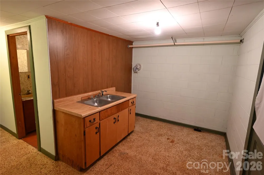 105 Owens Avenue NE Drexel, NC 28690