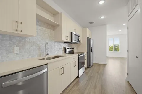 6324 Lamar Boulevard #317