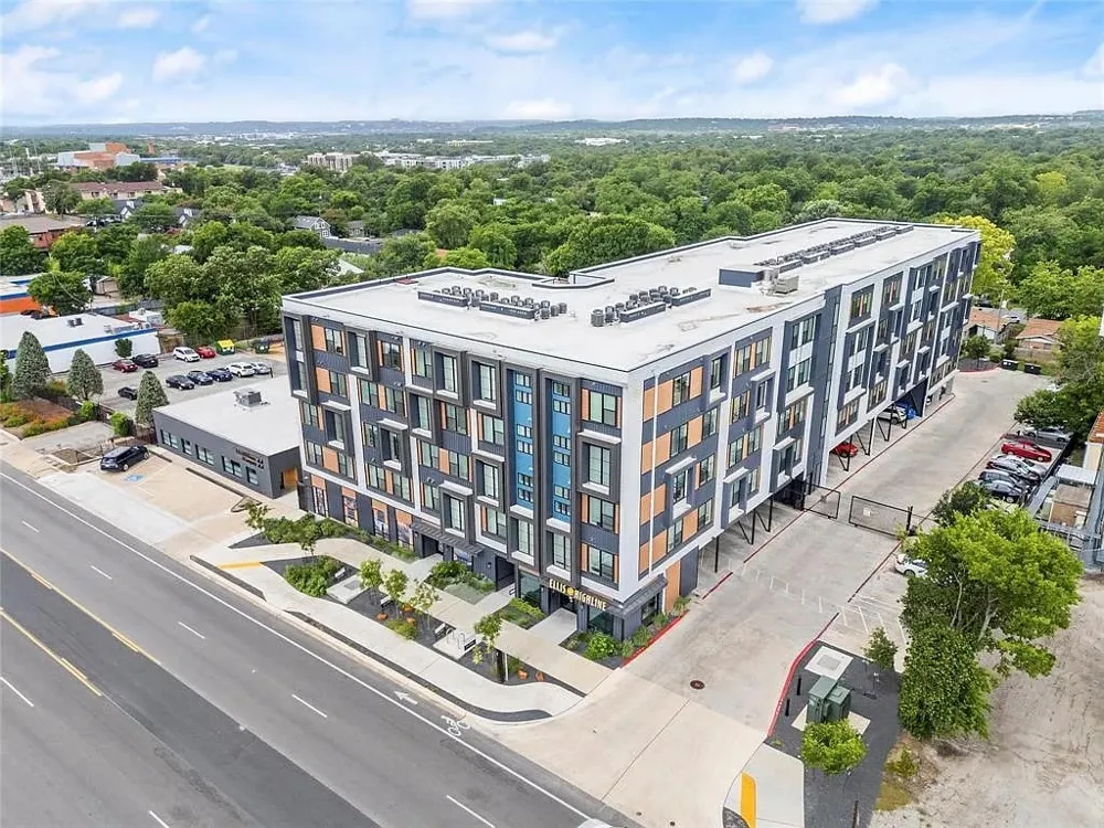 6324 Lamar Boulevard #317 Austin, TX 78752