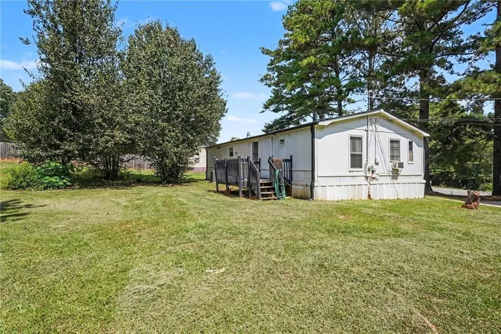 915 Steele Drive Hampton, GA 30228