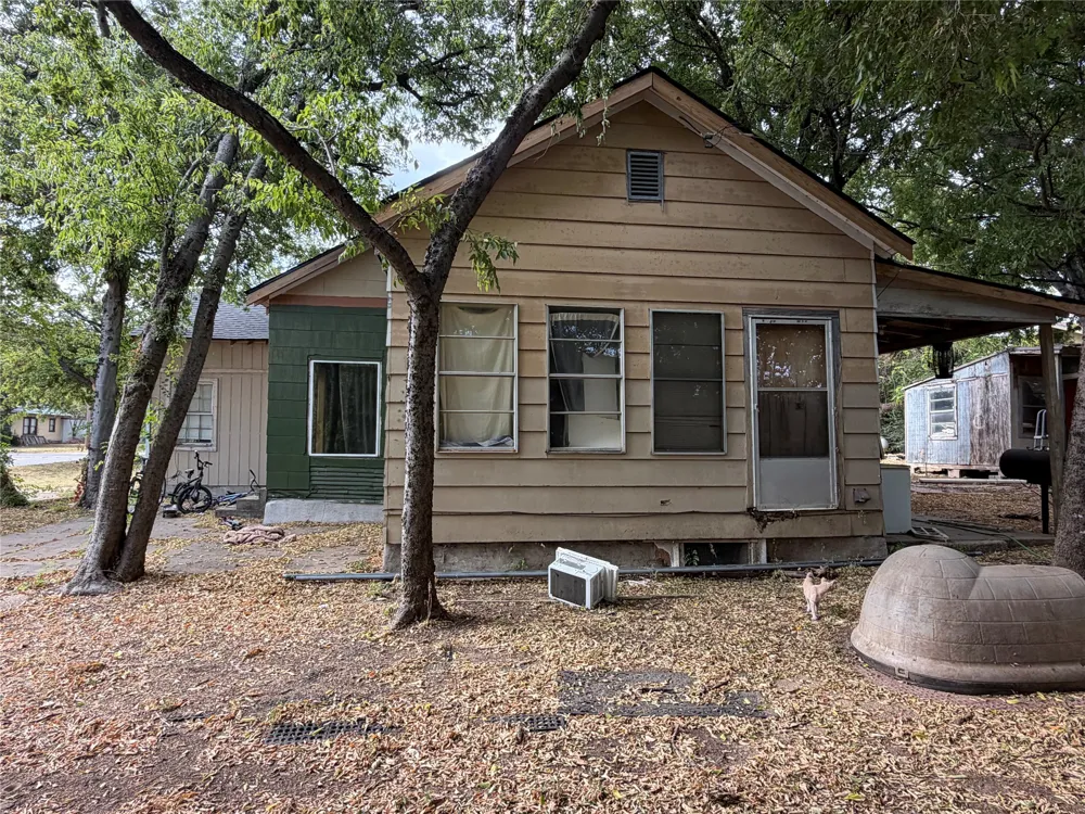 107 S Connellee Avenue Eastland, TX 76448