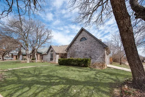 2126 Millwood Drive