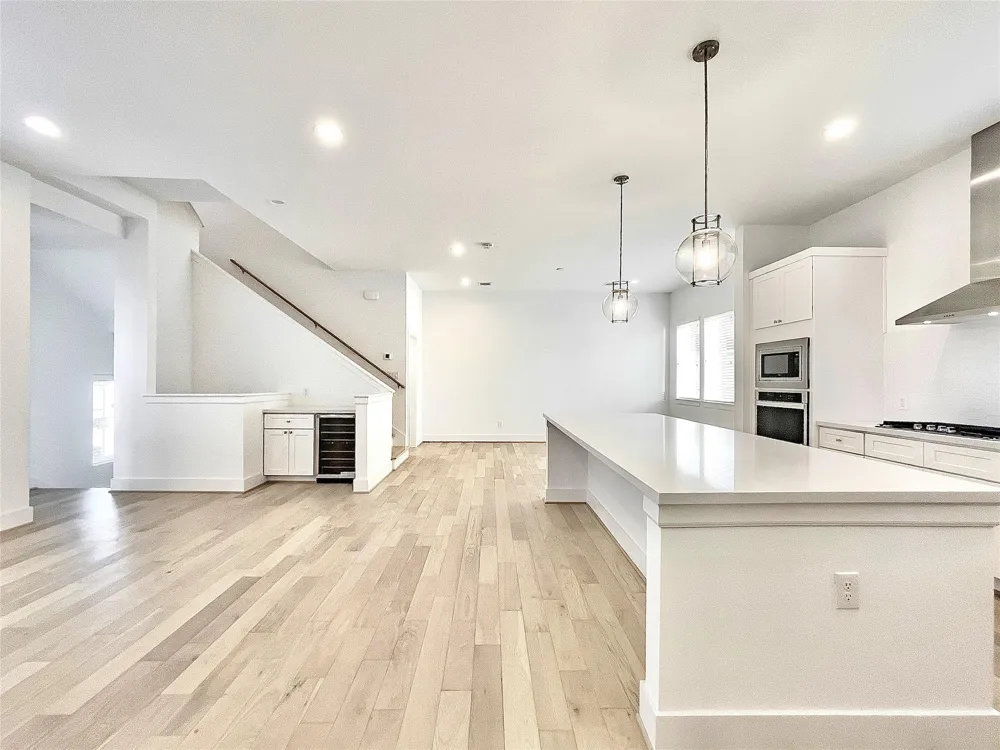 7711 Westside Villas Lane Houston, TX 77055