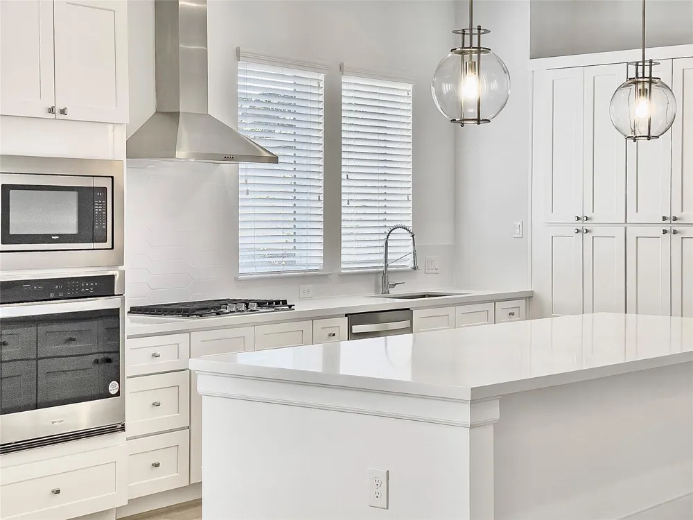 7711 Westside Villas Lane Houston, TX 77055