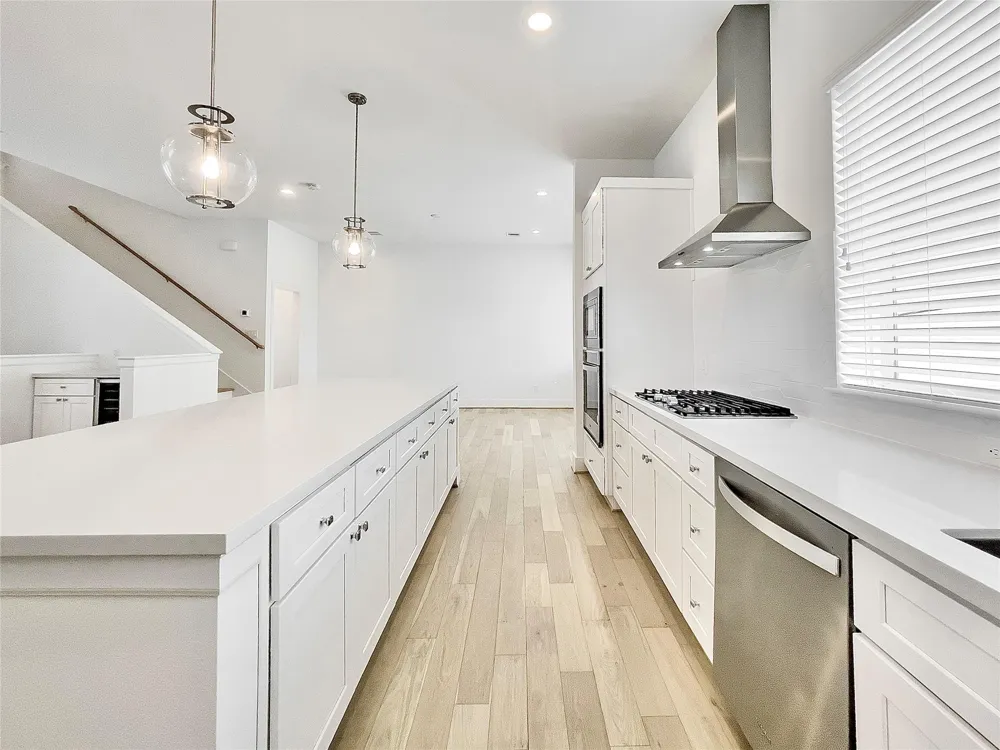 7711 Westside Villas Lane Houston, TX 77055