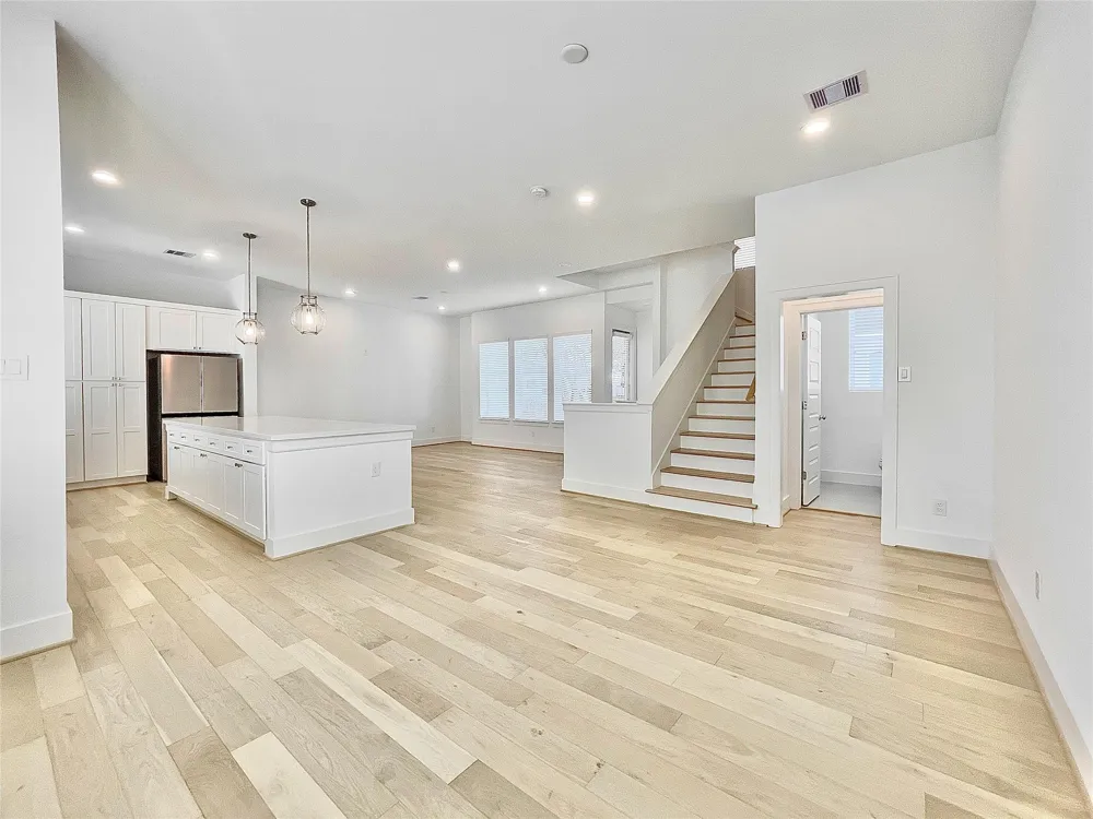 7711 Westside Villas Lane Houston, TX 77055