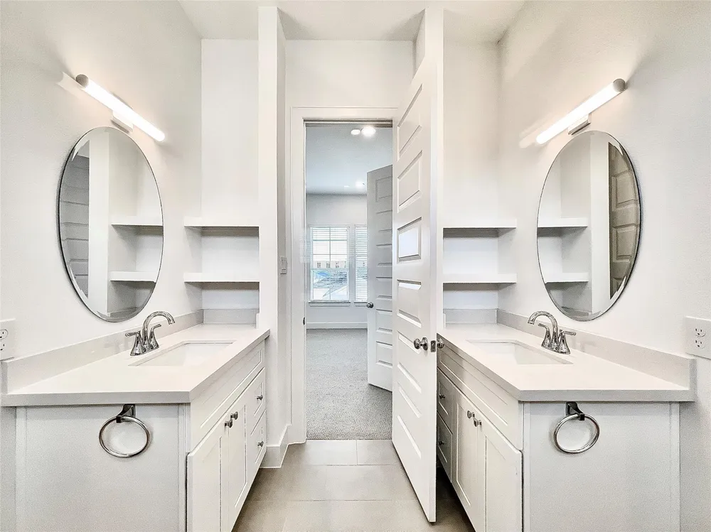 7711 Westside Villas Lane Houston, TX 77055