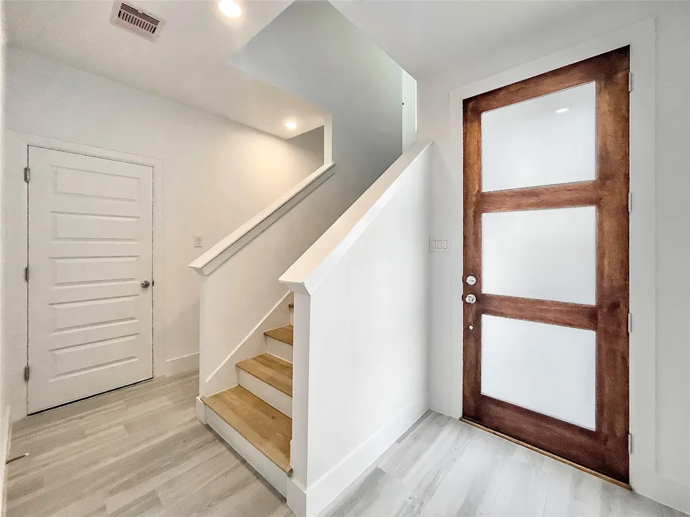 7711 Westside Villas Lane Houston, TX 77055