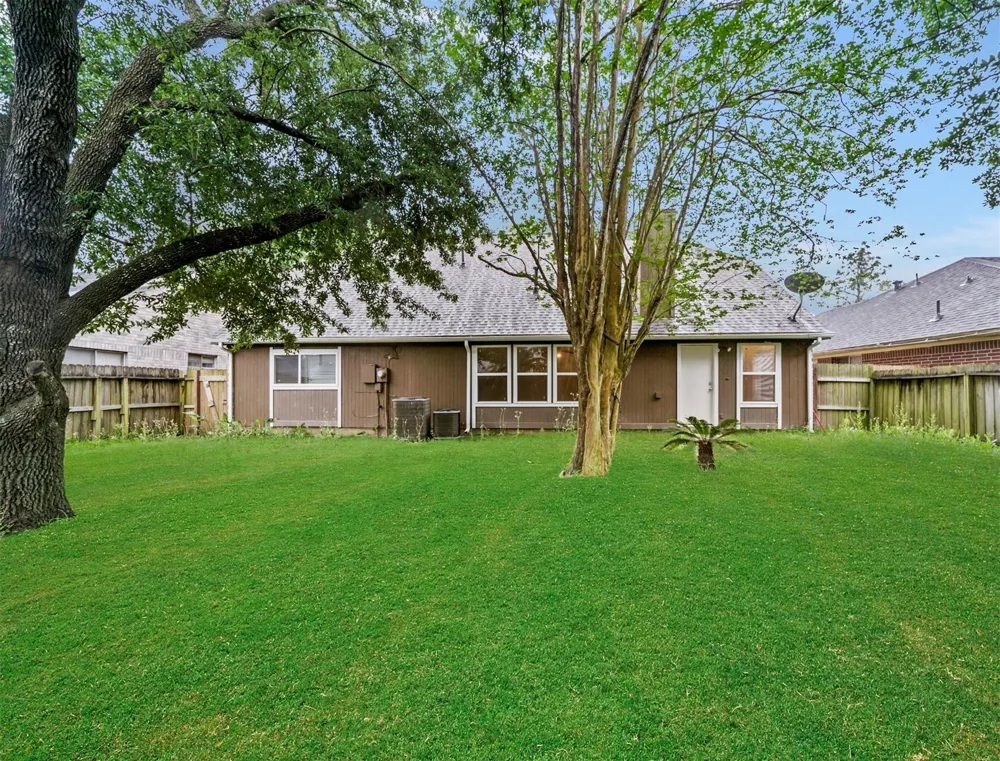 4906 Pleasant Plains Drive Friendswood, TX 77546