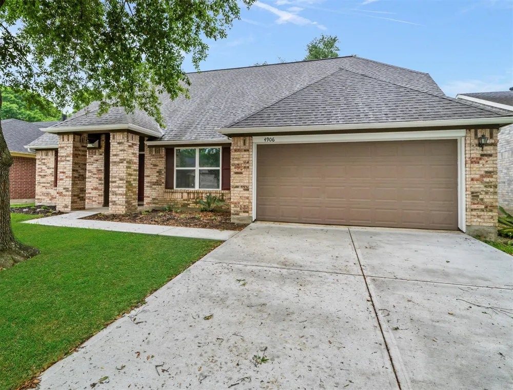 4906 Pleasant Plains Drive Friendswood, TX 77546