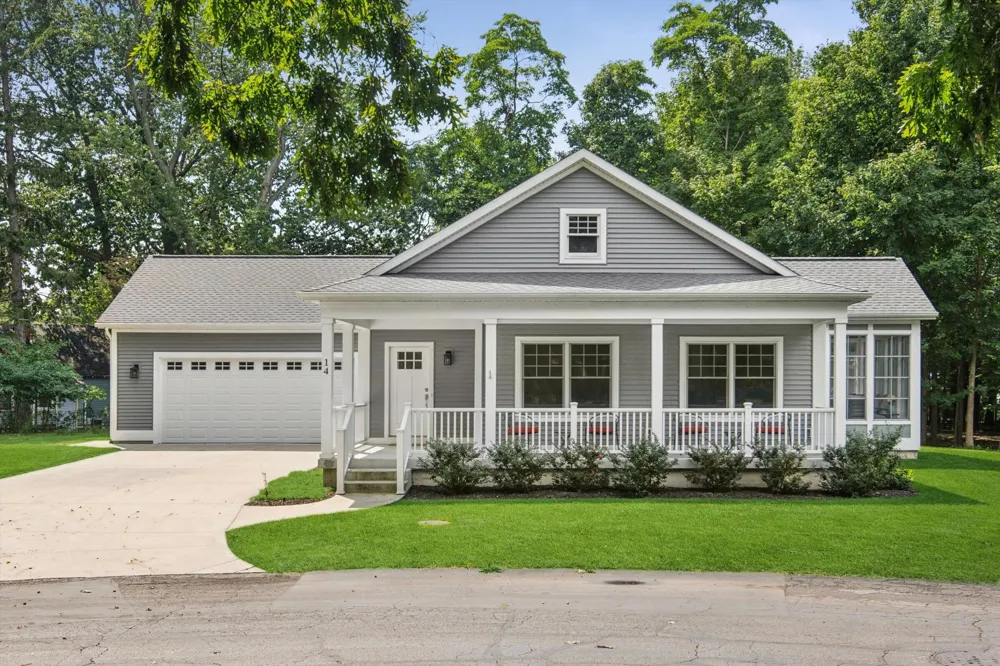 556 Shore Drive #14 South Haven, MI 49090