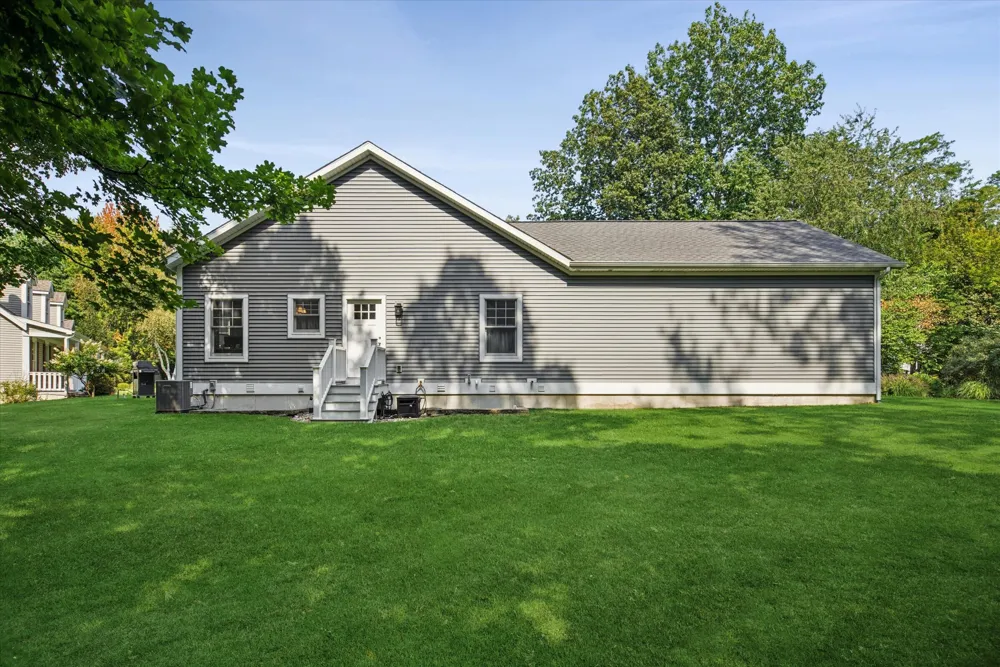 556 Shore Drive #14 South Haven, MI 49090