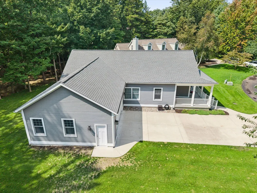556 Shore Drive #14 South Haven, MI 49090