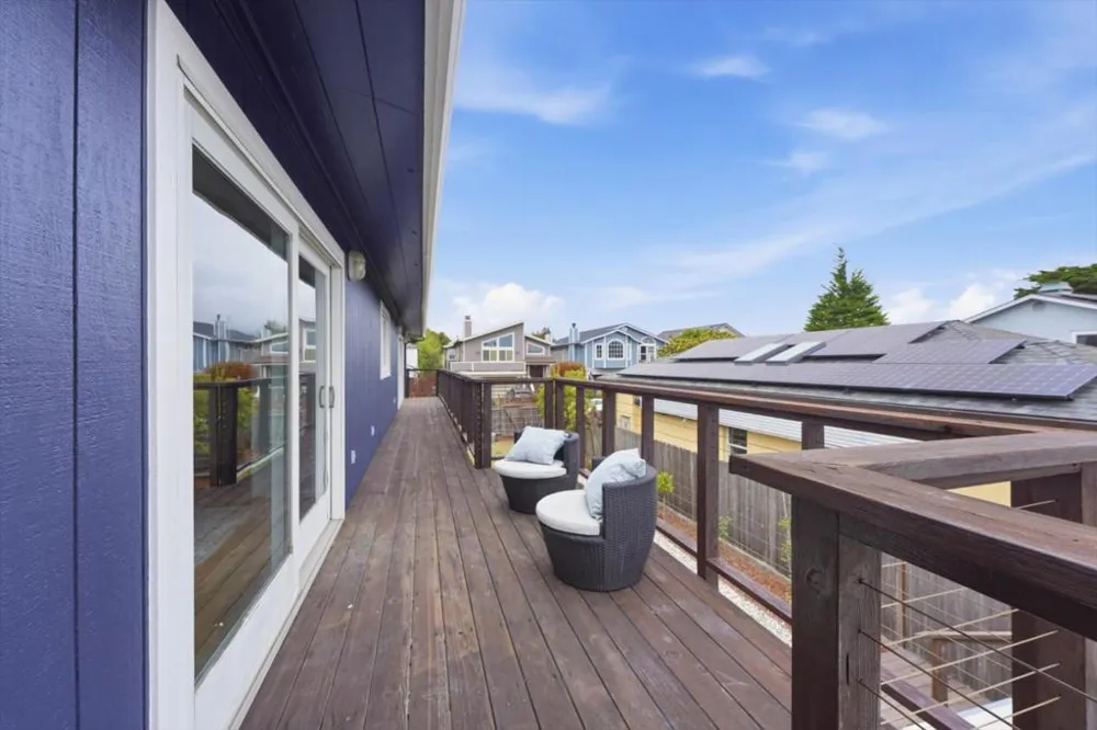 705 Alsace Loraine Avenue Half Moon Bay, CA 94019