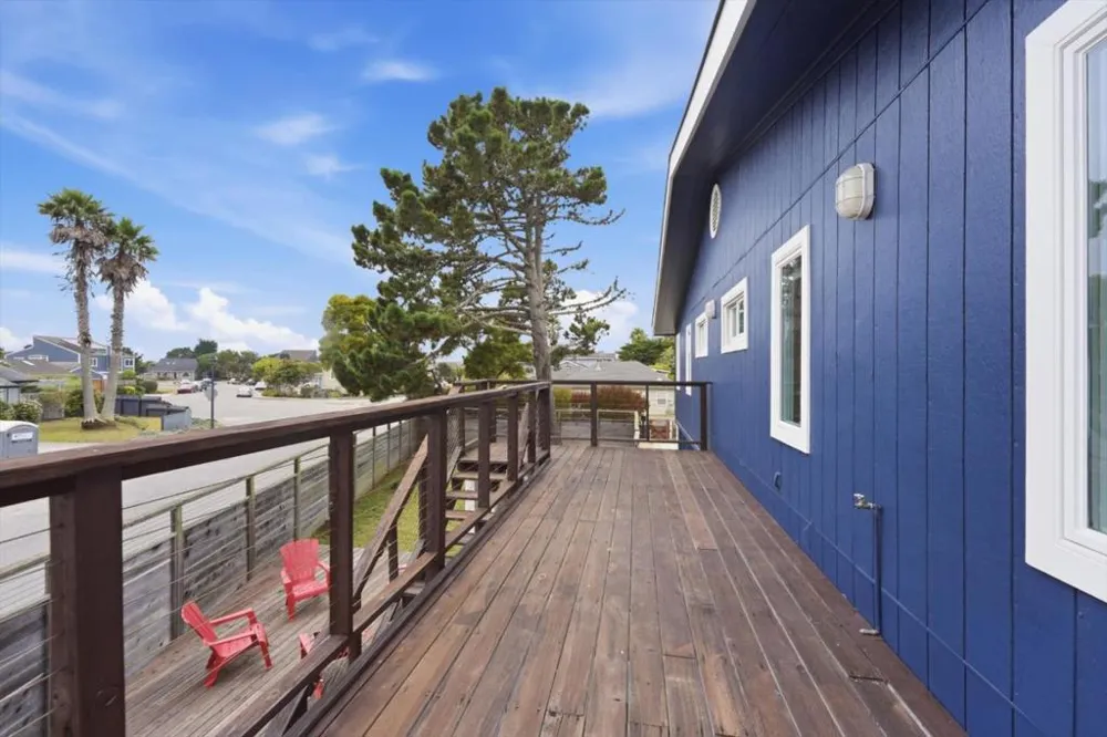 705 Alsace Loraine Avenue Half Moon Bay, CA 94019