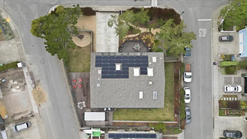 705 Alsace Loraine Avenue Half Moon Bay, CA 94019