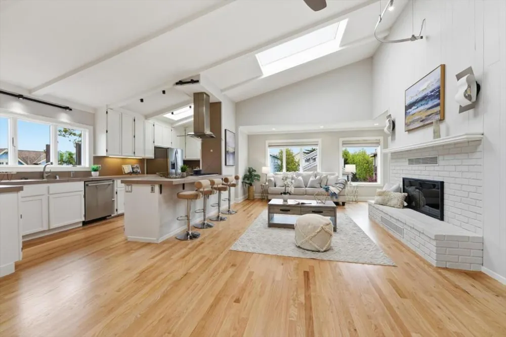 705 Alsace Loraine Avenue Half Moon Bay, CA 94019