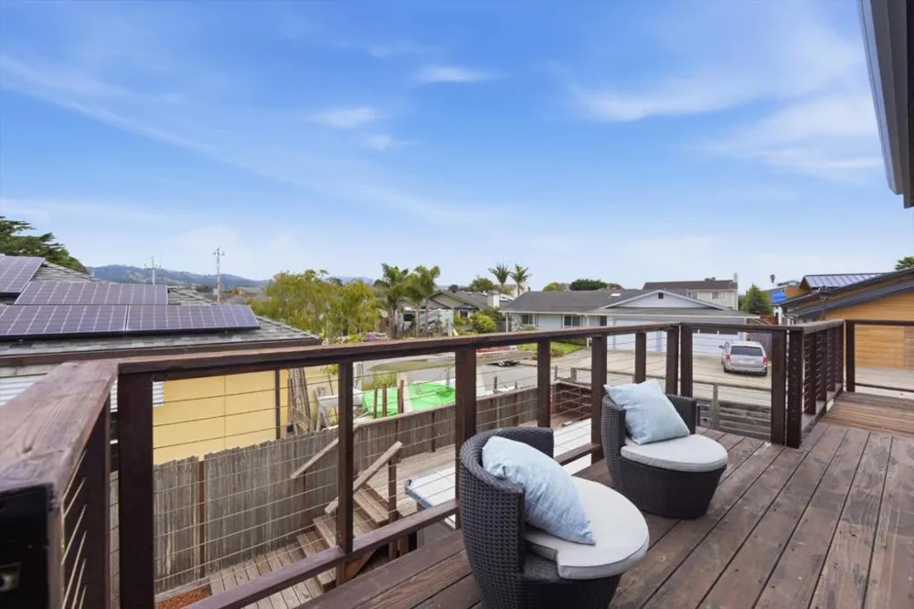 705 Alsace Loraine Avenue Half Moon Bay, CA 94019